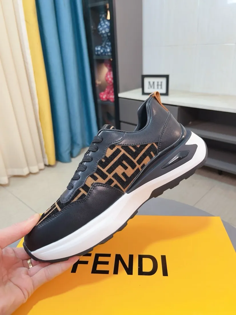 Factory price 458🌹🌹[fendi] Fendi classic and comfortable men, this complex sneaker is made of soft calfskin➕genuine leather lining➕original ultra-light rubber material rough outsole. This unique light and thin style is suitable for the casual and exquisite sensibility of this season. It is comfortable and natural on the feet. It is an everyday style for casual travel in autumn and winter! 38/44